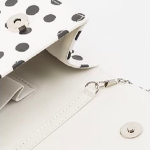 NWT Le Chateau Crossbody Purse Clutch Classic Chic - Picture 2 of 5